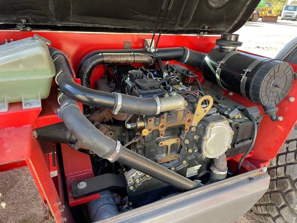 MANITOU MVT-675 FOURCHES/ GODET/ FOUCHES À FUMIER