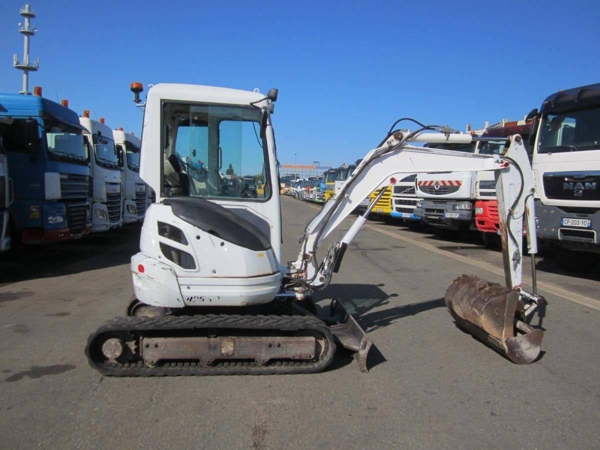 Kubota U25-3, (2005), 6333 heures, 2.6T + 3 Godets – occasion
