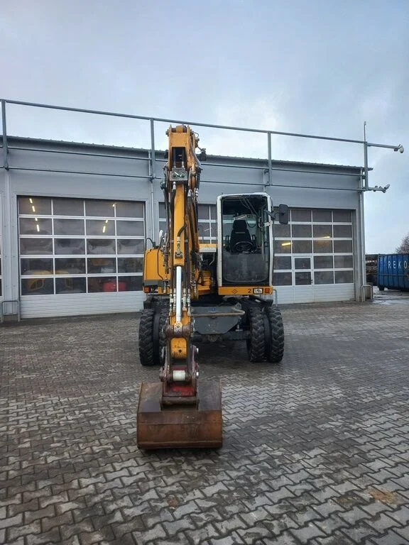2010 LIEBHERR A 309 Litronic