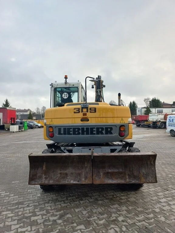 2010 LIEBHERR A 309 Litronic