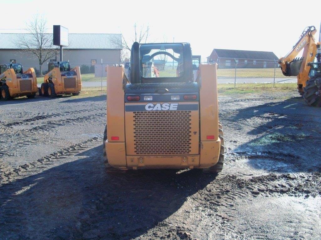 Chargeuse compacte Case SR200 – 2011