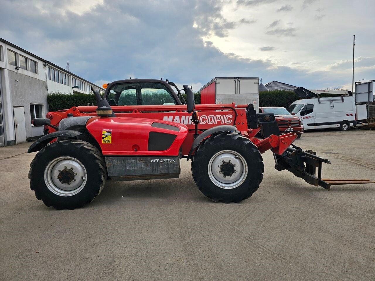 Chariot télescopique Manitou MT1030