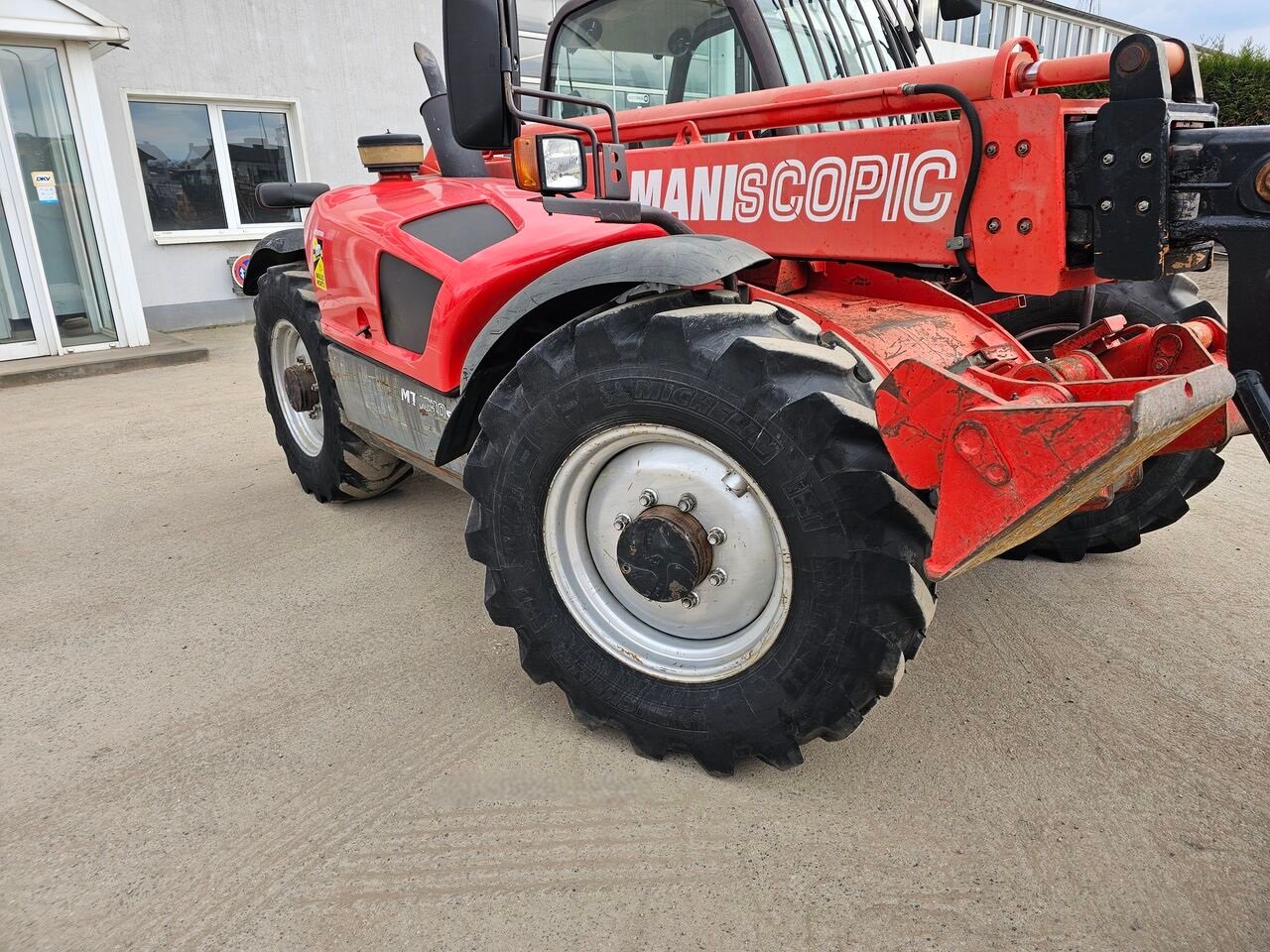 Chariot télescopique Manitou MT1030