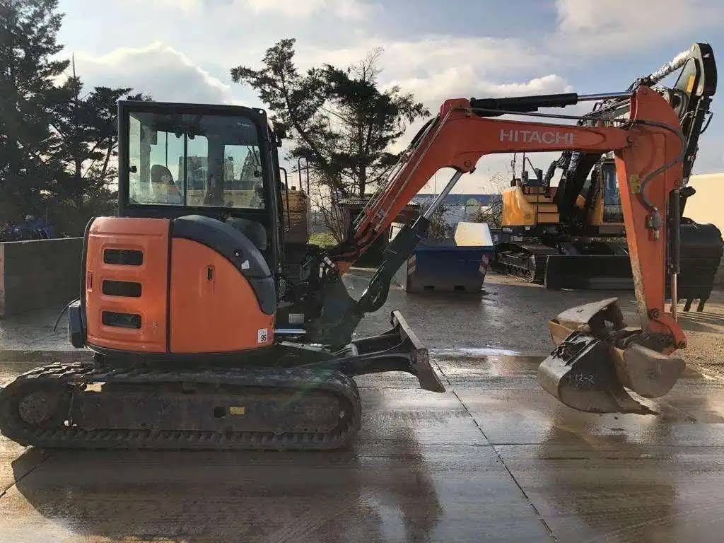 Hitachi ZX48U-5A CLR, (2016), 2430 heures, 5T – occasion