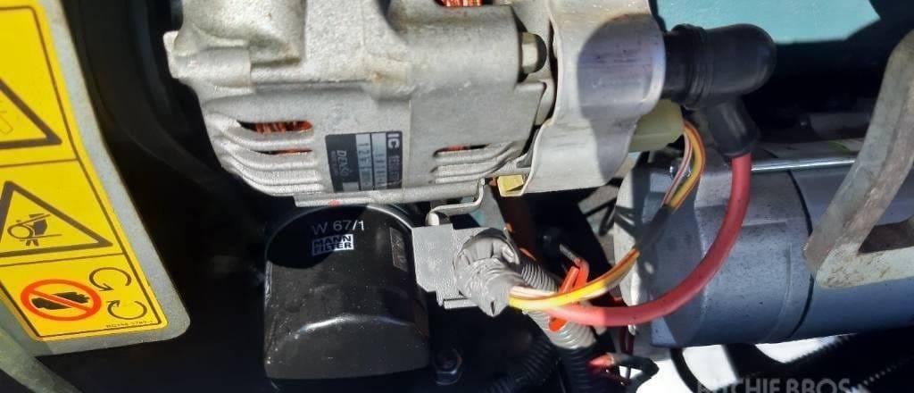 Kubota KX015-4, (2015), 3880 heures, 1.5T + 3 Godets – occasion