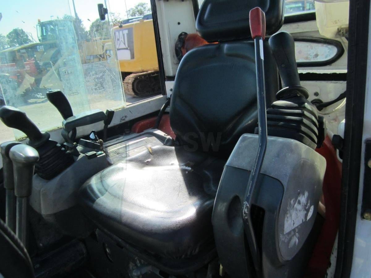 Kubota U25-3, (2005), 6333 heures, 2.6T + 3 Godets – occasion