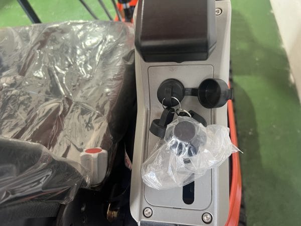 Mini Pelle Rotative BAIMSE 1800 kg, Moteur Kubota 3 Cylindres