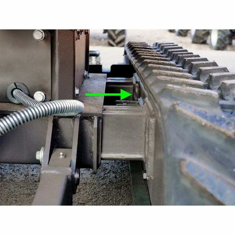 Mini- Pelle Deleks M90