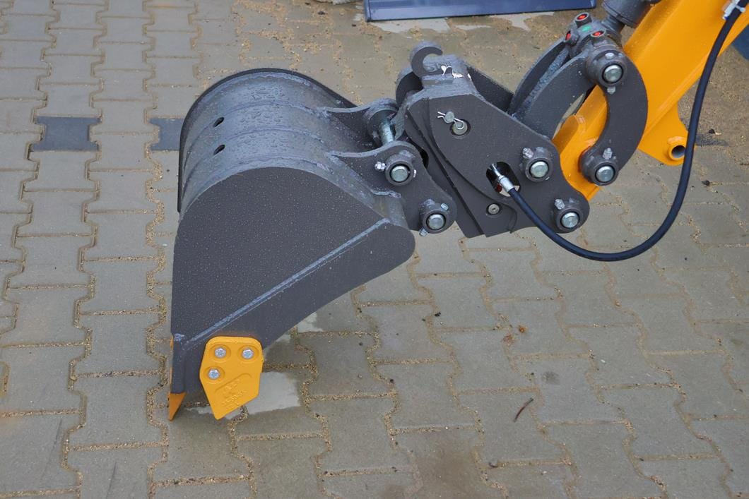 Mini-pelle APS KME20